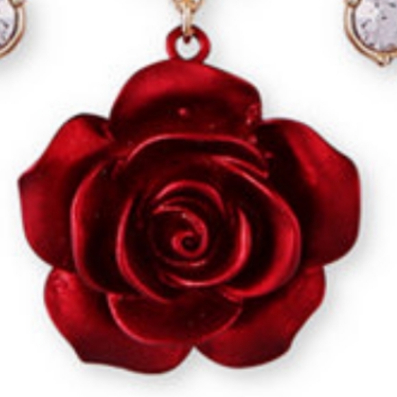 💝NWT Guess Stunning Rose Necklace - Picture 4 of 4